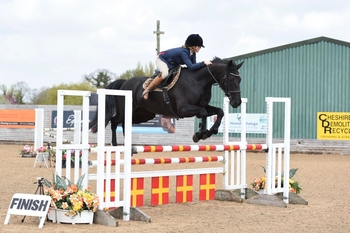 Georgie Pudge lands the Equissage Pulse Senior British Novice Second Round at Dean Valley with Lady’s Motion.
